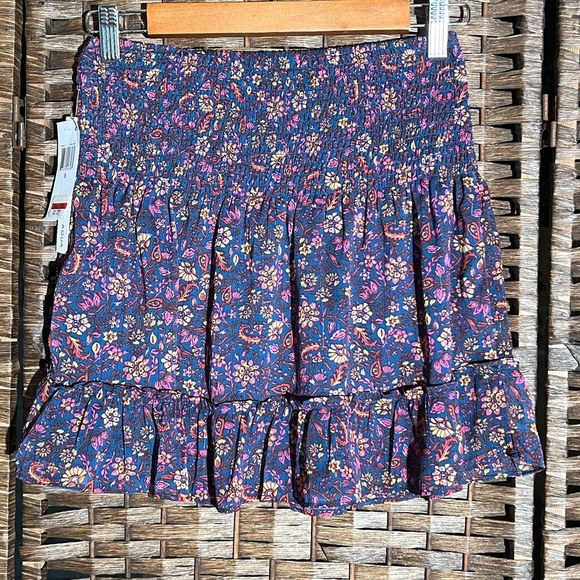 Aqua Womens Floral Printed Smocked Pull On Mini Skirt - Picture 3 of 3